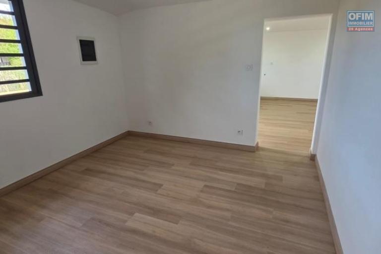 A louer villa entièrement rénovée avec grands espaces extérieurs
