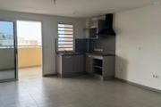 A vendre bel et spacieux appartement de type F2 de standing sur la r&eacute;sidence COQUELICOTS 4 &agrave; Sainte Clotilde