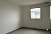A vendre bel et spacieux appartement de type F2 de standing sur la r&eacute;sidence COQUELICOTS 4 &agrave; Sainte Clotilde