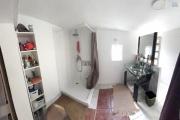IDEAL INVESTISSEMENT OU PREMIER ACHAT - RARE A LE PORT CENTRE VILLE – MAISON TYPE T1 Bis EDIFIE SUR UNE PARCELLE DE 132 m2