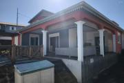 Maison familiale avec piscine &agrave; reprendre en main &ndash; La Rivi&egrave;re Saint-Louis