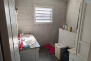 Maison familiale avec piscine &agrave; reprendre en main &ndash; La Rivi&egrave;re Saint-Louis