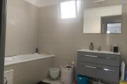 A vendre appartement T3 au centre ville de la Possession avec belle vue montagne.