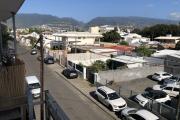 RARE - RESIDENCE DE BON STANDING CENTRE VILLE LE PORT APPARTEMENT T2+V RENOVE - IDEAL INVESTISSEMENT OU 1&deg; ACHAT