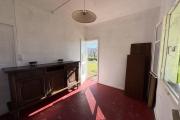 A vendre villa F5 avec garage sur un grand terrain de 2 000 m2 à la Plaine des Palmistes