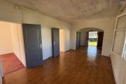 A vendre villa F5 avec garage sur un grand terrain de 2 000 m2 à la Plaine des Palmistes