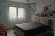 A LOUER MAISON MEUBLEE F5 DE 200 M2 AVEC PISCINE ET JACUZZI A PITON ST LEU