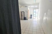 A LOUER - LOCAL COMMERCIAL/ PROFESSIONNEL 80 m2 - CENTRE VILLE STE MARIE