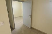 A LOUER - LOCAL COMMERCIAL 110 M2 - LA GRANDE MONTEE (ANCIENNE POSTE)