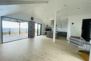 A LOUER belle villa invers&eacute;e de type F4 avec PISCINE CHAUFFEE et VUE exceptionnelle PLEIN OUEST sur BRAS CANOT ( Saint Gilles les Hauts) I NON MEUBLEESAINT GILLES LES HAUTS