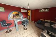 Grande maison s&eacute;par&eacute;e en deux (F3 et un F5) implant&eacute;e sur 913 m&sup2; de terrain avec vue imprenable mer et montagne.