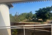 A louer jolie villa de type F3 meublée dans un quartier calme.