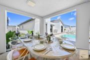 Villa Floé'A – Élégance contemporaine, piscine au sel et vue sur l’ouverture du cirque de Cilaos La Rivière Saint-Louis (525000€)