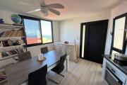 Bel appartement T3 en RDC avec magnifique vue mer et montagne proche centre ville