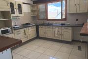 A vendre spacieuse maison T/7 à Saint Denis- La Montagne