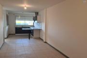 A vendre appartement F2 avec grande varangue ET jardinet le Tampon 14 &eacute;me
