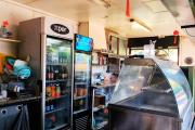 A Vendre Snack La Bouche Dor&eacute;e &agrave; 48 500&euro; &ndash; Une opportunit&eacute; gourmande sur la route de Cilaos | Saint-Louis La Rivi&egrave;re