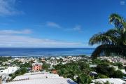 A louer &agrave; Saint Leu  appartement T1 bis  meubl&eacute; avec vue mer