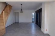 A LOUER superbe maison NEUVE de type F4- VUE MER au GUILLAUME SAINT-PAUL