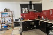 A vendre belle appartement type T3 au centre ville de la Possession avec belle vue mer et montagne .