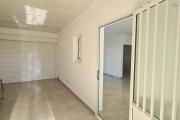 A louer villa F4, 3 chambres, bureau, garage fermé, jardin clôturé sur lotissement résidentiel à Bras des Chevrettes/ Saint André