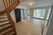 A vendre joli appartement duplex r&eacute;nov&eacute; de type F 2/3 proche du centre ville du Tampon