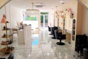 Au c&oelig;ur du centre-ville de Saint-Paul | Le salon de coiffure Am&eacute;lie Rose est &agrave; vendre au prix de 69 500 &euro;.