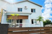 &Agrave; louer maison F4, 3 chambres climatis&eacute;es, cuisine &eacute;quip&eacute;e, terrasse, jardin cl&ocirc;tur&eacute;, endroit au calme