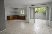 À louer à Saint-André villa F4 plein pied