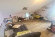 &Agrave; louer maison F4, 3 chambres, cuisine &eacute;quip&eacute;e, terrasse, jardin cl&ocirc;tur&eacute;, endroit au calme