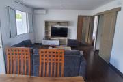A LOUER Appartement MEUBLÉ de type F3 sur l'EPERON à SAINT-GILLES LES HAUTS