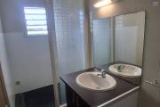 A LOUER Appartement MEUBLÉ de type F3 sur l'EPERON à SAINT-GILLES LES HAUTS