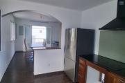 A LOUER Appartement MEUBLÉ de type F3 sur l'EPERON à SAINT-GILLES LES HAUTS