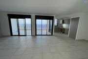 A louer &agrave; Saint Leu  appartement  T4 spacieux r&eacute;cent  avec vue mer