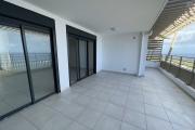 A louer &agrave; Saint Leu  appartement  T4 spacieux r&eacute;cent  avec vue mer