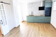 Bel appartement T2 de 34,22 m2 &agrave; Petite-Ile avec vue mer et montagne.