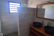 A LOUER Bel appartement F3 de 76,35 m2 sur SAINT-GILLES LES HAUTS à 900,00 euros !!!