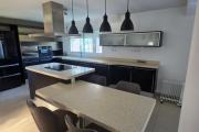 A louer sublime villa MEUBLE de type F7- prestations haut de gamme et environnement paisible
