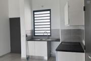 A louer bel appartement récent de type F2 sur la résidence Castel Roc Bois de Nèfles à Sainte Clotilde.