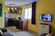 a louer 1 maison avec 2 chambres, jardin, endroit calme, jolie vue montagne