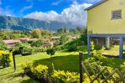 a louer 1 maison avec 2 chambres, jardin, endroit calme, jolie vue montagne