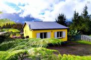 a louer 1 maison avec 2 chambres, jardin, endroit calme, jolie vue montagne