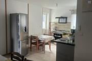 Charmant meubl&eacute; de 2 chambres