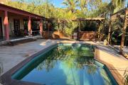Villa de charme avec dépendance piscine et jacuzzi -Saint Paul