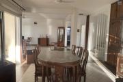 LA POSSESSION &ndash; QUARTIER BOEUF-MORT-Villa d&rsquo;exception avec vue oc&eacute;an, 7 chambres et fort potentiel patrimonial