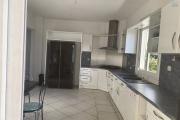 LA POSSESSION &ndash; QUARTIER BOEUF-MORT-Villa d&rsquo;exception avec vue oc&eacute;an, 7 chambres et fort potentiel patrimonial