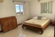 LA POSSESSION &ndash; QUARTIER BOEUF-MORT-Villa d&rsquo;exception avec vue oc&eacute;an, 7 chambres et fort potentiel patrimonial