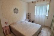 A vendre magnifique appartement F2 avec jardinet privatif dans r&eacute;sidence avec piscine le Tampon 400