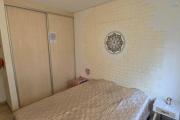 A vendre magnifique appartement F2 avec jardinet privatif dans r&eacute;sidence avec piscine le Tampon 400