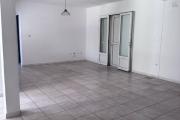A louer cette jolie villa jumelée de type F5 avec garage sur le secteur de Domenjod Sainte Clotilde.